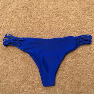 NWOT Cupshe Blue Thong Bikini Bottoms